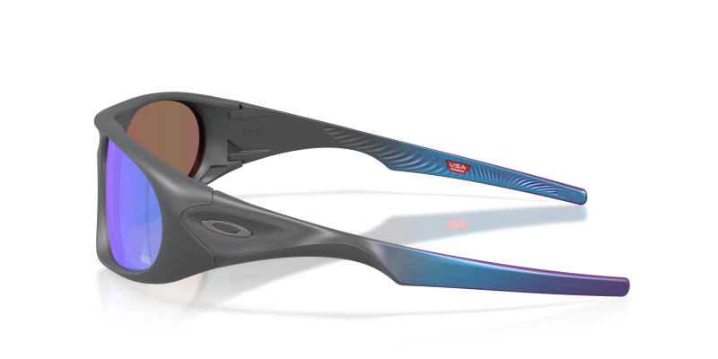 แว่นกันแดด Oakley OO9528-11 มุมข้าง ขาแว่นสีฟ้าคาร์บอน/ม่วง Cs เฟด