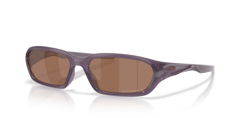 แว่นกันแดด Oakley Terraforma OO9530-09 Transparent Aubergine Prizm Tungsten Polarized แว่นกันแดด Oakley OO9530-09 มุมเฉียง สีม่วงมะเขือโปร่งใส สำหรับทุกเพศ