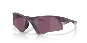 แว่นกันแดด Oakley OO9532-11 มุมเฉียง สีม่วงมะเขือโปร่งใส สำหรับทุกเพศ