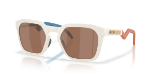 แว่นกันแดด Oakley OO9533-12 มุมเฉียง สีละอองด้าน สำหรับทุกเพศ