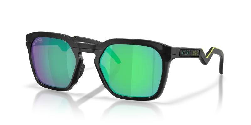 แว่นกันแดด Oakley OO9533-13 มุมเฉียง สี Matte Black Ink สำหรับทุกเพศ