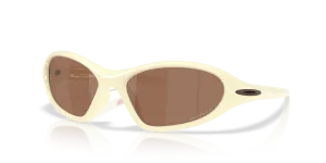 แว่นกันแดด Oakley OO9536-03 มุมเฉียง สีครีม สำหรับทุกเพศ