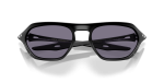 แว่นกันแดด Oakley Cage Jacket OO9537-01 Matte Black Prizm Grey แว่นกันแดด Oakley OO9537-01 close-up ด้านหน้า