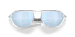 แว่นกันแดด Oakley Cage Jacket OO9537-02 Matte Clear Prizm Deep Water Polarized แว่นกันแดด Oakley OO9537-02 close-up ด้านหน้า