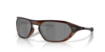 แว่นกันแดด Oakley Cage Jacket OO9537-04 Matte Rootbeer Prizm Black แว่นกันแดด Oakley OO9537-04 มุมเฉียง สี Matte Rootbeer สำหรับทุกเพศ