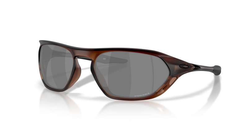 แว่นกันแดด Oakley Cage Jacket OO9537-04 Matte Rootbeer Prizm Black แว่นกันแดด Oakley OO9537-04 มุมเฉียง สี Matte Rootbeer สำหรับทุกเพศ