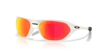 แว่นกันแดด Oakley OO9537-05 มุมเฉียง สีละอองด้าน สำหรับทุกเพศ