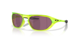แว่นกันแดด Oakley Cage Jacket OO9537-07 Matte Uranium Prizm Road Black แว่นกันแดด Oakley OO9537-07 มุมเฉียง สี Matte Uranium สำหรับทุกเพศ