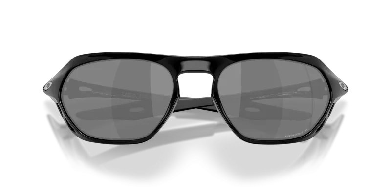 แว่นกันแดด Oakley OO9537-08 close-up ด้านหน้า
