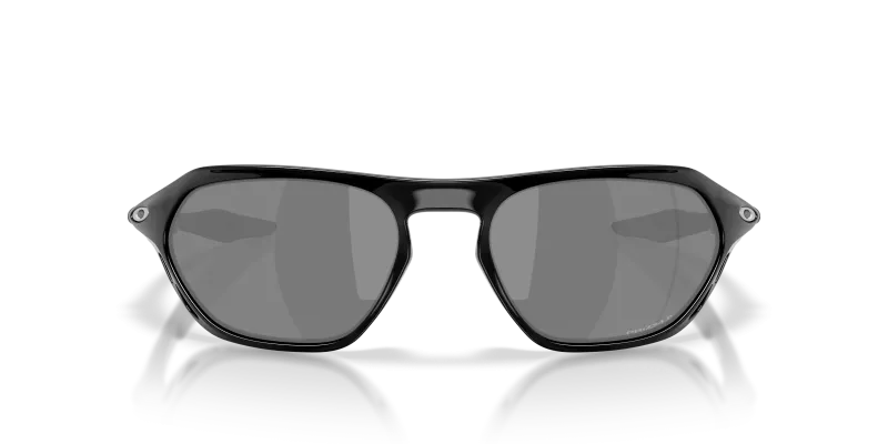 แว่นกันแดด Oakley OO9537-08 ด้านหน้า