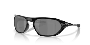 แว่นกันแดด Oakley OO9537-08 มุมเฉียง สีดำขัดเงา สำหรับทุกเพศ