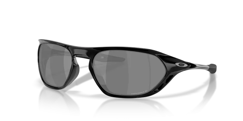 แว่นกันแดด Oakley OO9537-08 มุมเฉียง สีดำขัดเงา สำหรับทุกเพศ