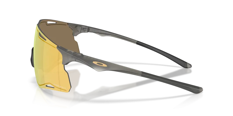 แว่นกันแดด Oakley OO9538D-03 มุมข้าง ขาแว่นสีเทาควันด้าน
