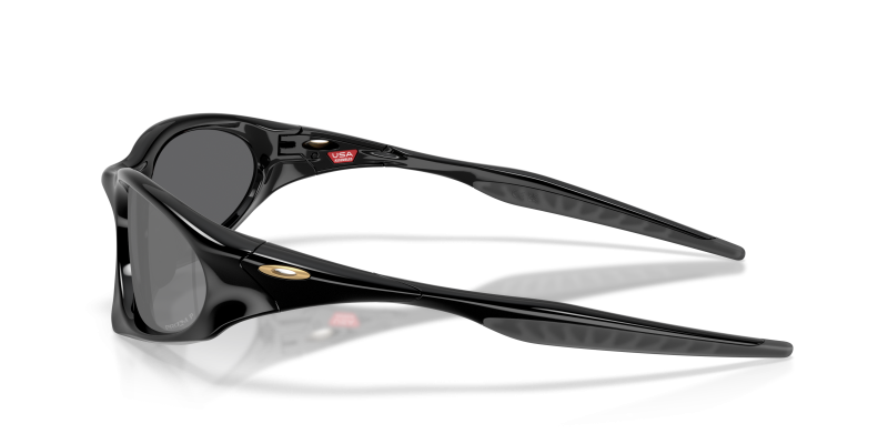 แว่นกันแดด Oakley OO9539-02 มุมข้าง ขาแว่นสีดำ