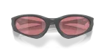 แว่นกันแดด Oakley Suture Coat OO9539-08 Matte Carbon Prizm Dark Golf แว่นกันแดด Oakley OO9539-08 close-up ด้านหน้า