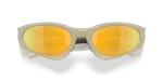แว่นกันแดด Oakley Suture Coat OO9539-10 ทรายด้าน Prizm 24K Polarized แว่นกันแดด Oakley OO9539-10 close-up ด้านหน้า