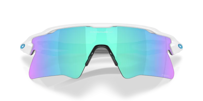 แว่นกันแดด Oakley OO9541-04 close-up ด้านหน้า