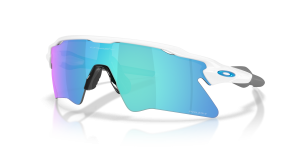 แว่นกันแดด Oakley OO9541-04 มุมเฉียง สี Polished White สำหรับทุกเพศ