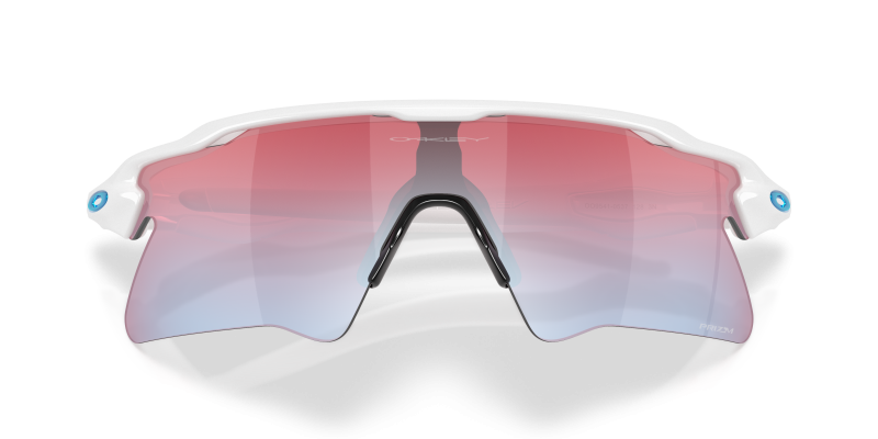 แว่นกันแดด Oakley OO9541-05 close-up ด้านหน้า