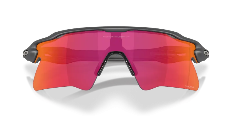 แว่นกันแดด Oakley OO9541-06 close-up ด้านหน้า