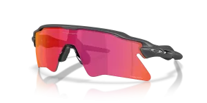 แว่นกันแดด Oakley OO9541-06 มุมเฉียง สี Matte Carbon สำหรับทุกเพศ