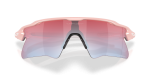 แว่นกันแดด Oakley OO9541-08 close-up ด้านหน้า