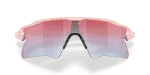 แว่นกันแดด Oakley OO9541-08 close-up ด้านหน้า