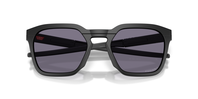 แว่นกันแดด Oakley OO9555-01 close-up ด้านหน้า