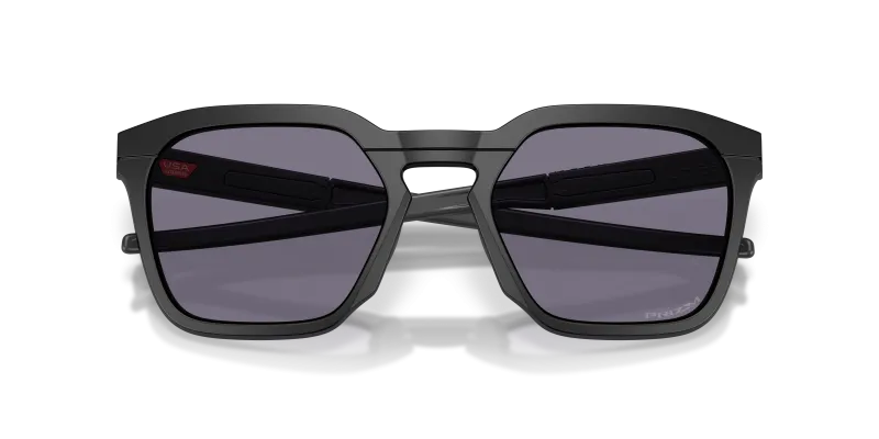 แว่นกันแดด Oakley OO9555-01 close-up ด้านหน้า