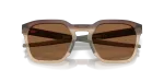 แว่นกันแดด Oakley OO9555-02 close-up ด้านหน้า