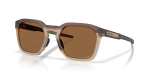 แว่นกันแดด Oakley HSTN SQ 2.0 OO9555-02 Matte Rootbeer Prizm Bronze แว่นกันแดด Oakley OO9555-02 มุมเฉียง สี Matte Rootbeer สำหรับทุกเพศ