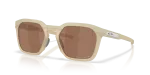 แว่นกันแดด Oakley OO9555-04 มุมเฉียง สีทรายด้าน สำหรับทุกเพศ