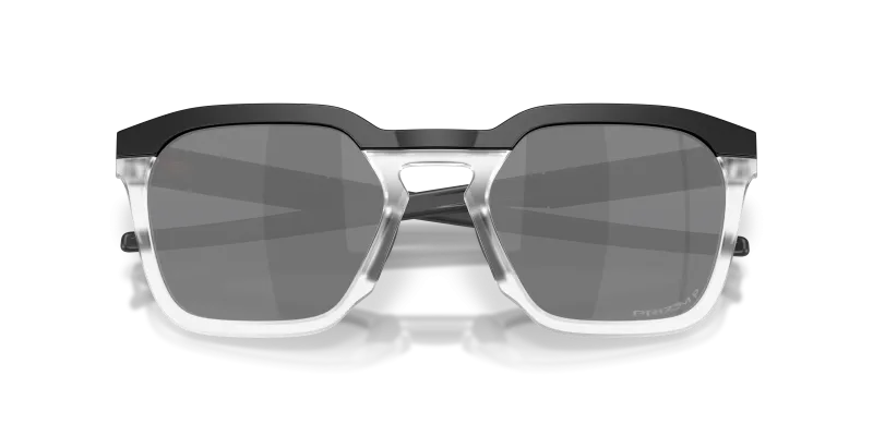 แว่นกันแดด Oakley OO9555-05 close-up ด้านหน้า