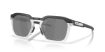 แว่นกันแดด Oakley OO9555-05 มุมเฉียง สีดำด้าน สำหรับทุกเพศ