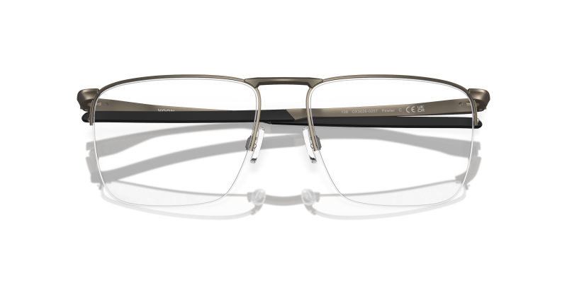 แว่นสายตา Oakley OX3026-02 close-up ด้านหน้า