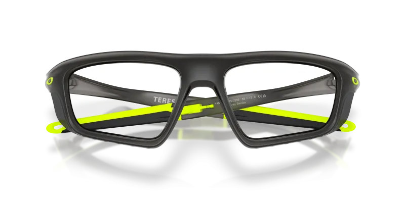 แว่นสายตา Oakley OX8215-02 close-up ด้านหน้า