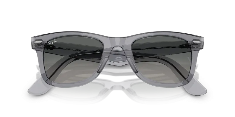 แว่นกันแดด Rayban RB2140F-684671 close-up ด้านหน้า