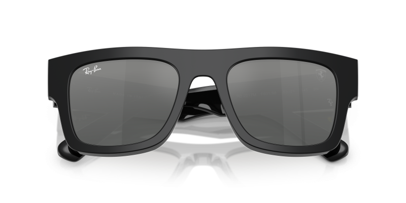 แว่นกันแดด Rayban RB2217M-F60188 close-up ด้านหน้า