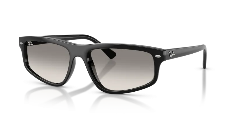 แว่นกันแดด Rayban RB2225-901/32 Black Grey Gradient Rayban RB2225 901/32 แว่นกันแดดดำเลนส์ไล่ระดับสีเทา ใส่ได้ทั้งชายและหญิง