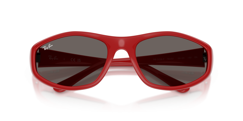 Rayban RB2228F 764/B1 close-up ด้านหน้า