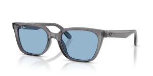 Rayban RB2243D 139972 แว่นกันแดดสีเทาโปร่งใสเลนส์ฟ้าอ่อน สำหรับทุกเพศ