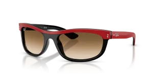 Rayban RB2489 955/51 แว่นกันแดดสีแดงพื้นดำ-น้ำตาลไล่ระดับ ทั้งสองเพศ