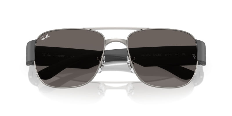 Rayban RB3756 004/B1 close-up ด้านหน้า