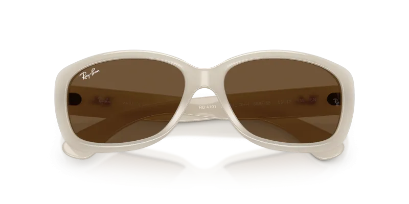 Rayban RB4101 688753 close-up ด้านหน้า