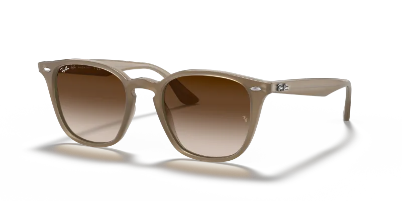 Rayban RB4258F 616613 แว่นกันแดดสีเบจเลนส์น้ำตาลไล่ระดับ ยูนิเซ็กซ์