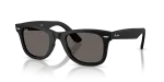 แว่นกันแดด Rayban Wayfarer Ease RB4340-601SB1 Matte Black Dark Grey แว่นกันแดด Rayban RB4340-601SB1 มุมเฉียง สีดำด้าน สำหรับทุกเพศ