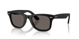 แว่นกันแดด Rayban RB4340-601SB1 มุมเฉียง สีดำด้าน สำหรับทุกเพศ