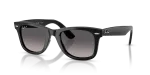Rayban Wayfarer Ease RB4340 601/M3 แว่นกันแดดสีดำเลนส์โพลาไรซ์เทาไล่ระดับ ยูนิเซ็กซ์