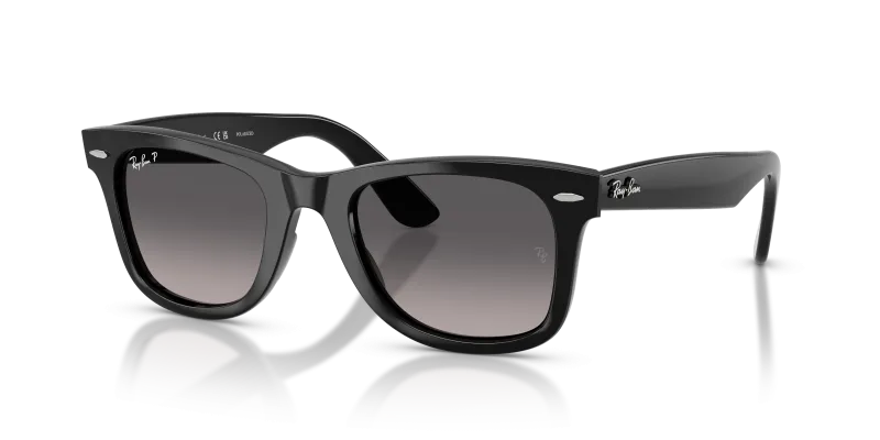 Rayban Wayfarer Ease RB4340 601/M3 แว่นกันแดดสีดำเลนส์โพลาไรซ์เทาไล่ระดับ ยูนิเซ็กซ์