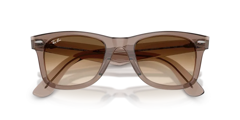 แว่นกันแดด Rayban RB4340-682751 close-up ด้านหน้า